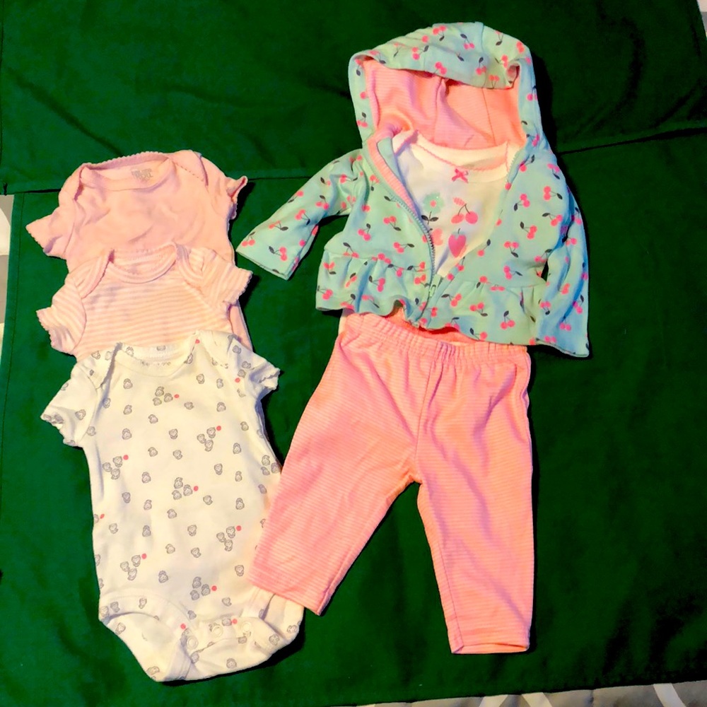 Carter’s Girl newborn clothes.